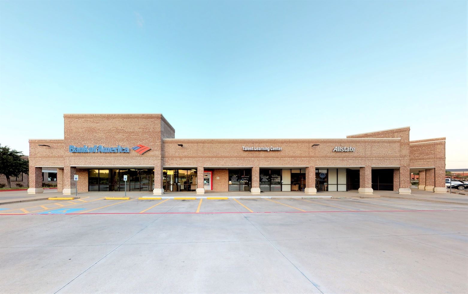 Bank of America financial center with drive-thru ATM | 780 S MacArthur Blvd, Coppell, TX 75019