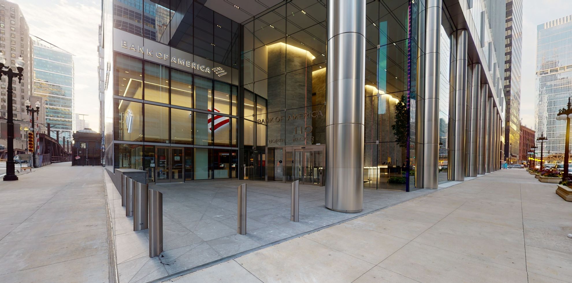Bank of America Advanced Center with walk-up ATM | 110 N Wacker Dr, Chicago, IL 60606