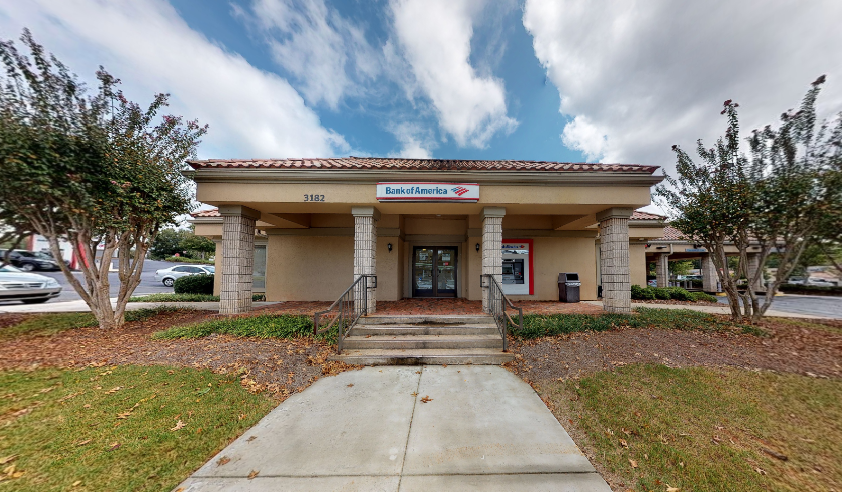 Bank of America financial center with drive-thru ATM | 3182 Johnson Ferry Rd, Marietta, GA 30062