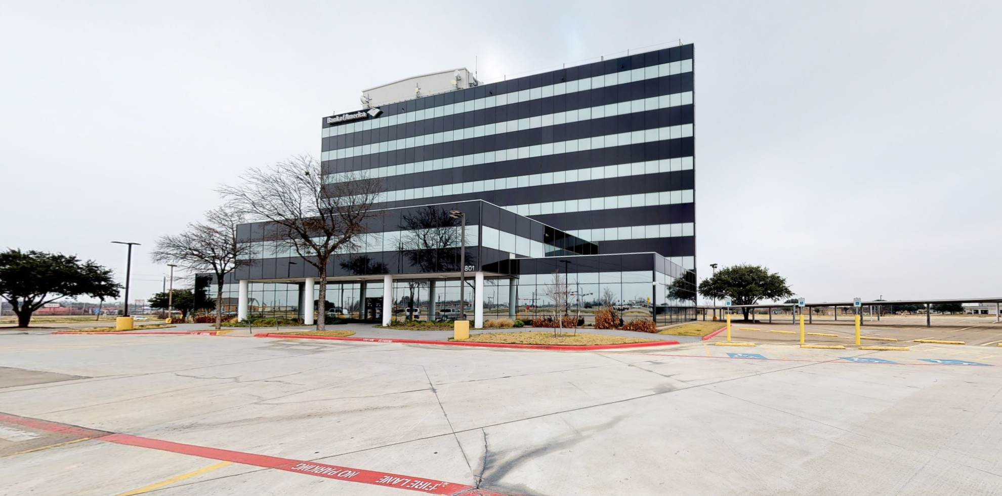 Bank of America financial center with walk-up ATM | 801 S State Highway 161 Ste 100, Grand Prairie, TX 75051
