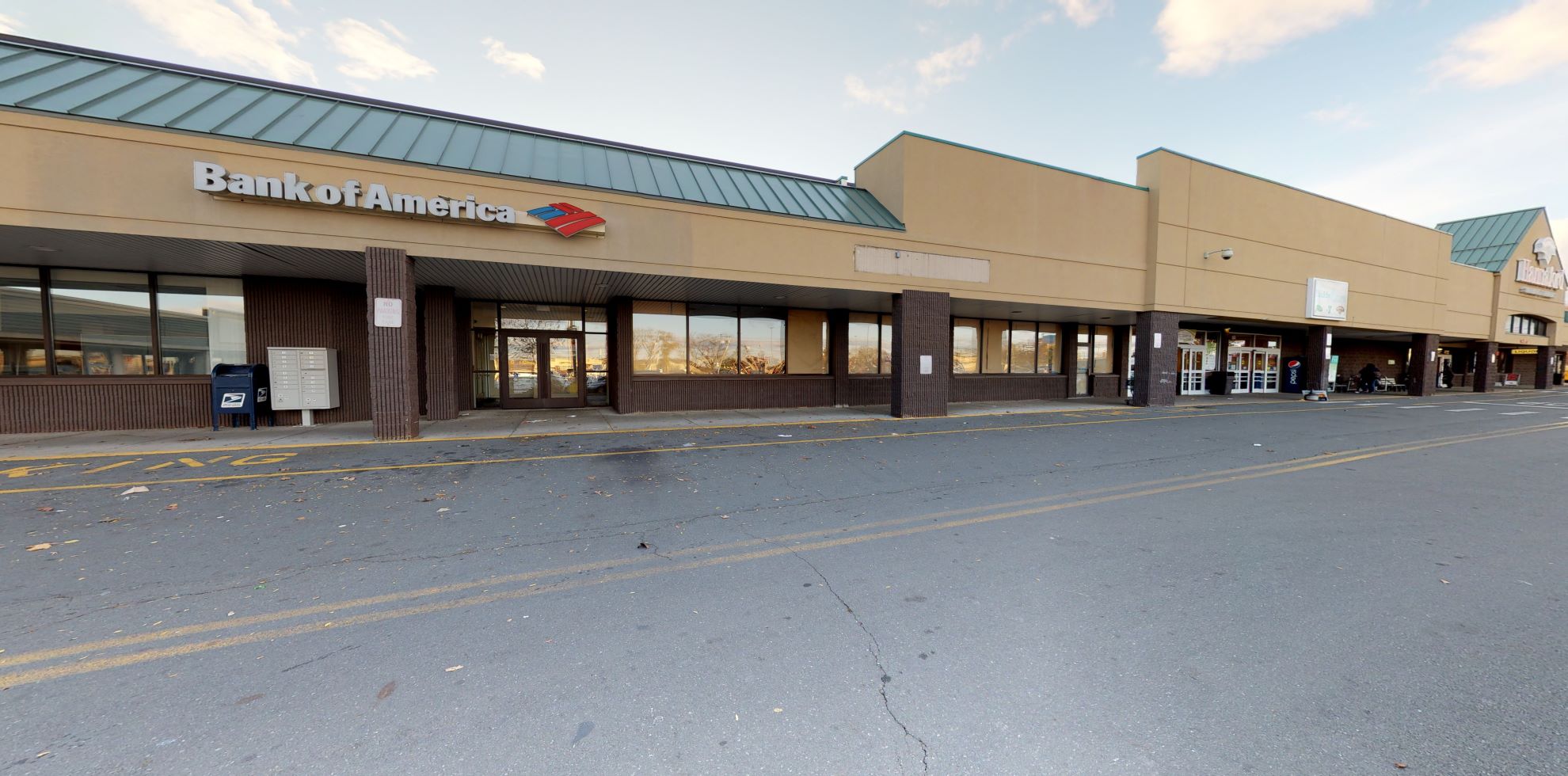 Bank of America financial center with walk-up ATM | 900 Central Ave, Albany, NY 12206