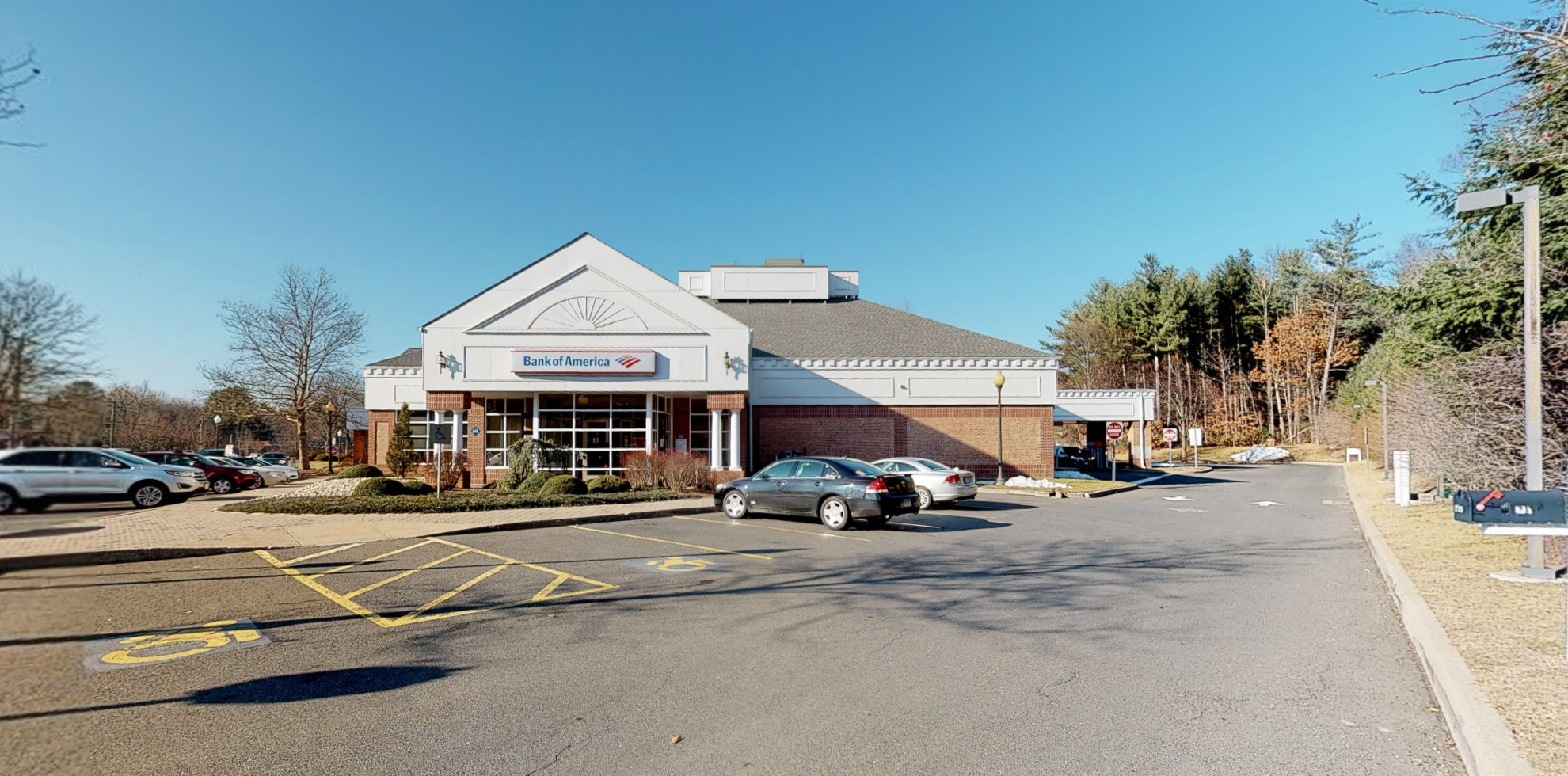 Bank of America financial center with drive-thru ATM | 240 W Main St, Avon, CT 06001