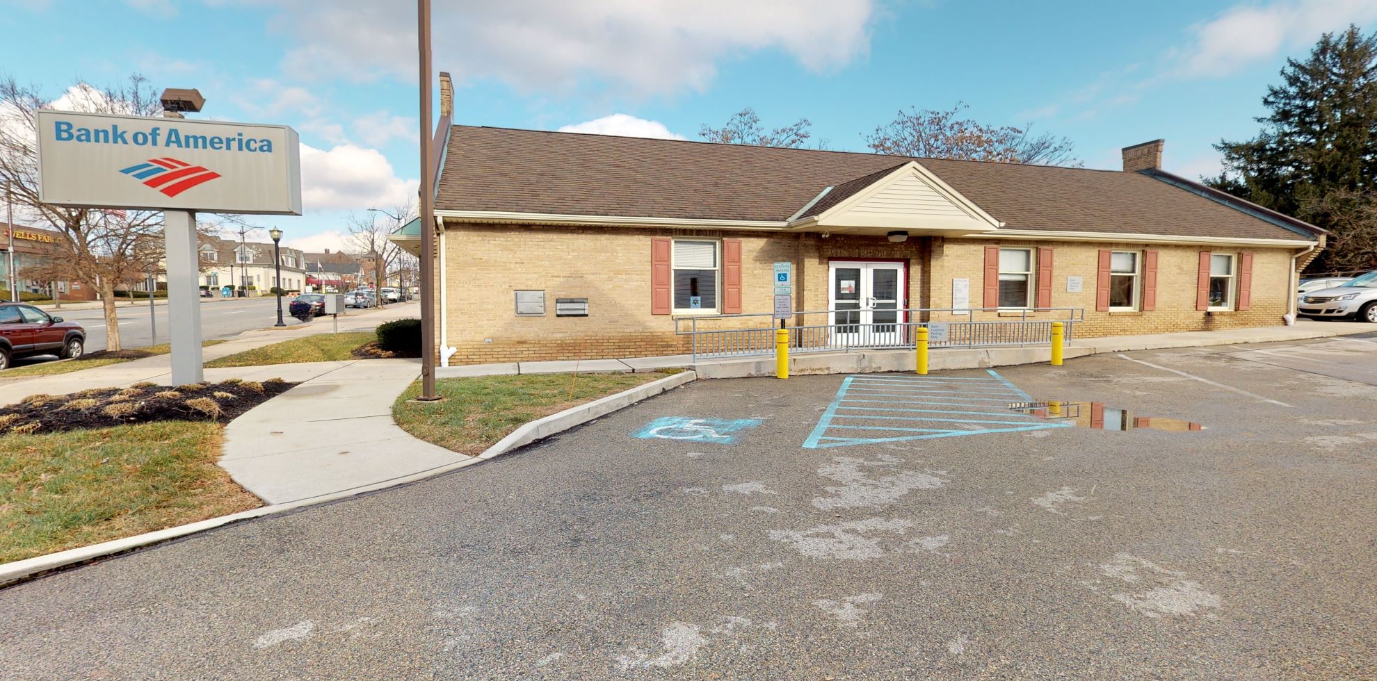 Bank of America financial center with walk-up ATM | 405 Fayette St, Conshohocken, PA 19428
