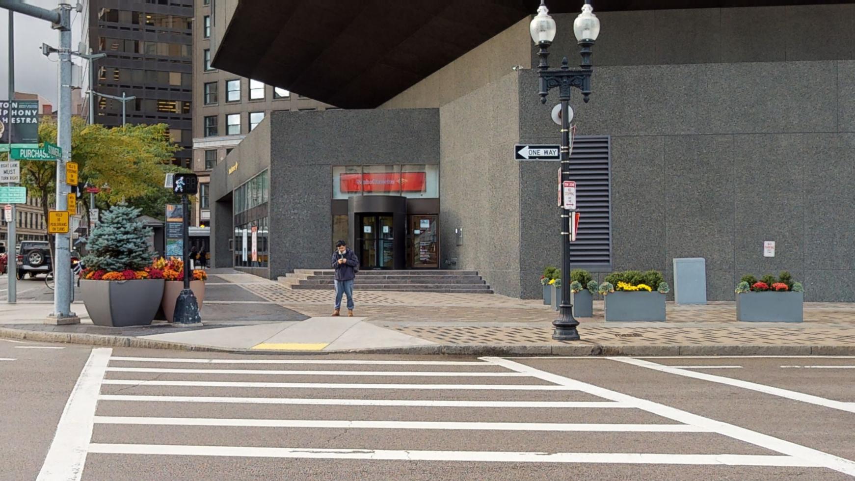 Bank of America financial center with walk-up ATM | 175 Federal St, Boston, MA 02110