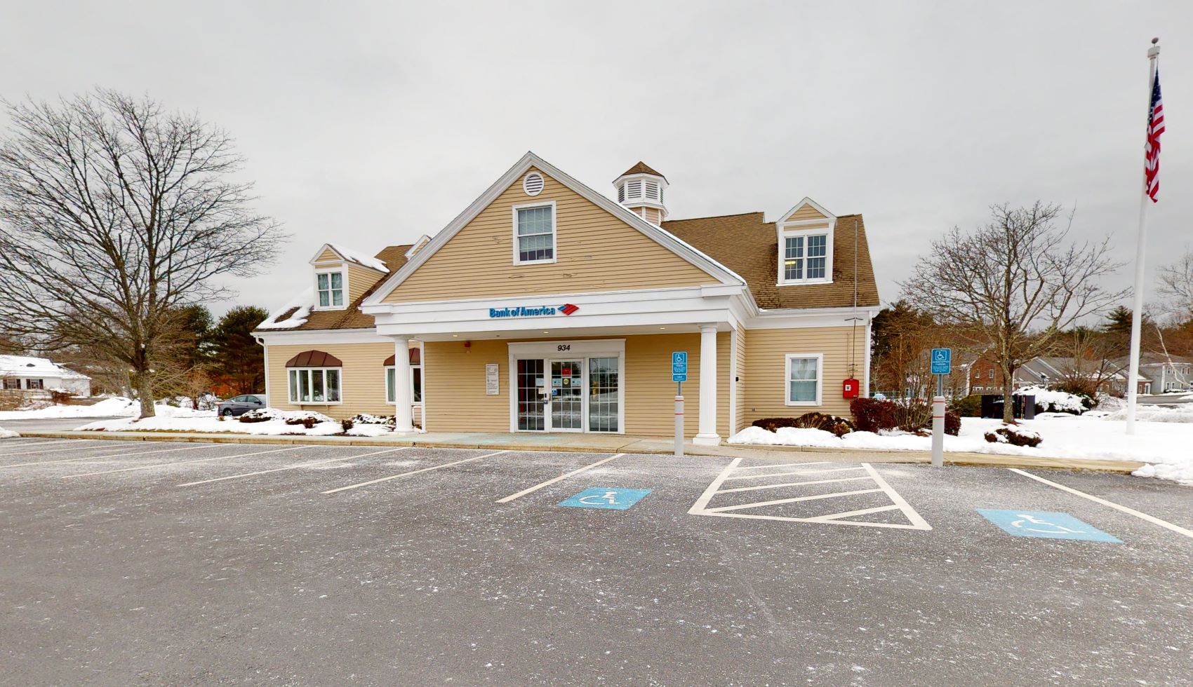 Bank of America financial center with drive-thru ATM | 934 Plain St, Marshfield, MA 02050