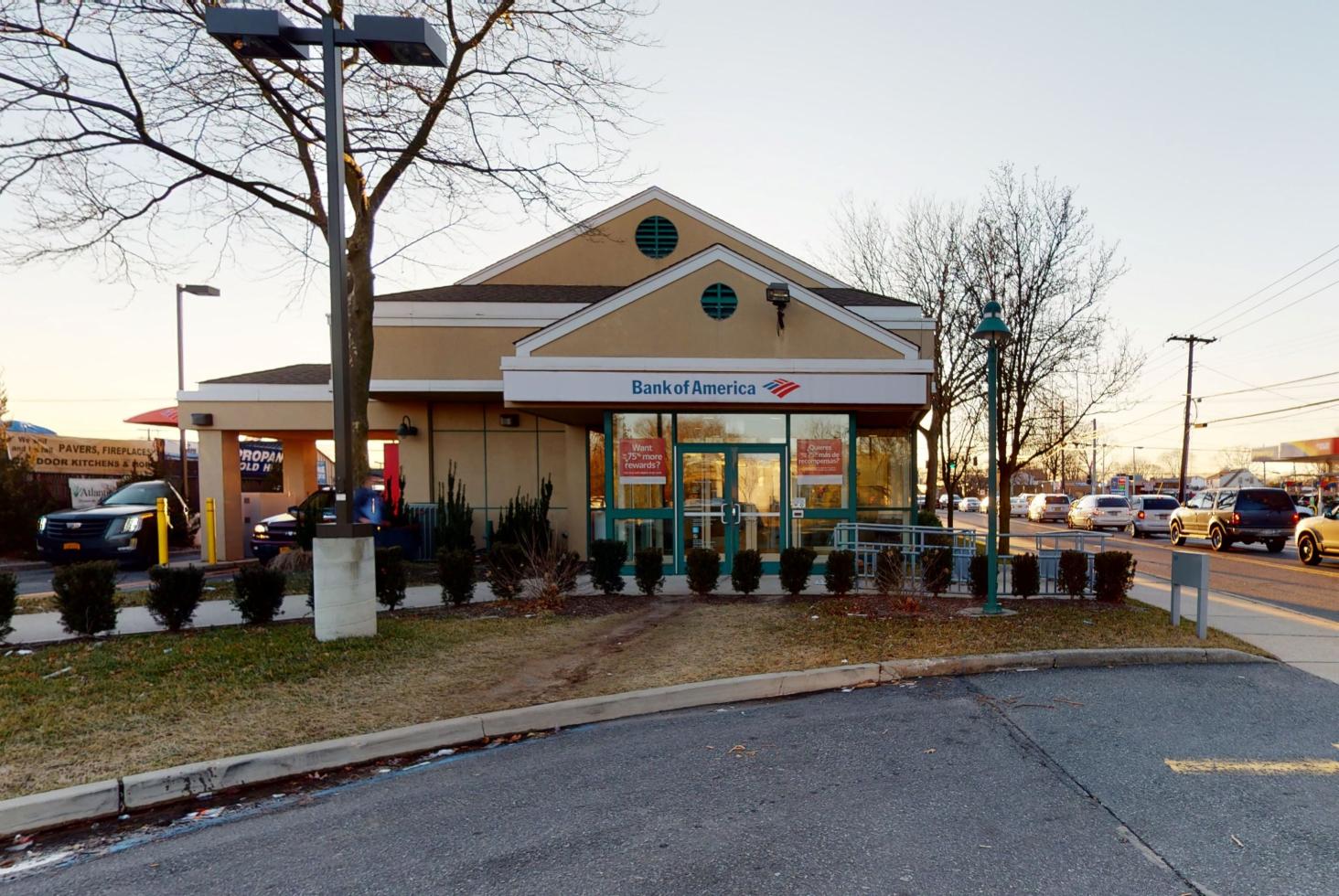 Bank of America financial center with drive-thru ATM | 1979 Deer Park Ave, Deer Park, NY 11729