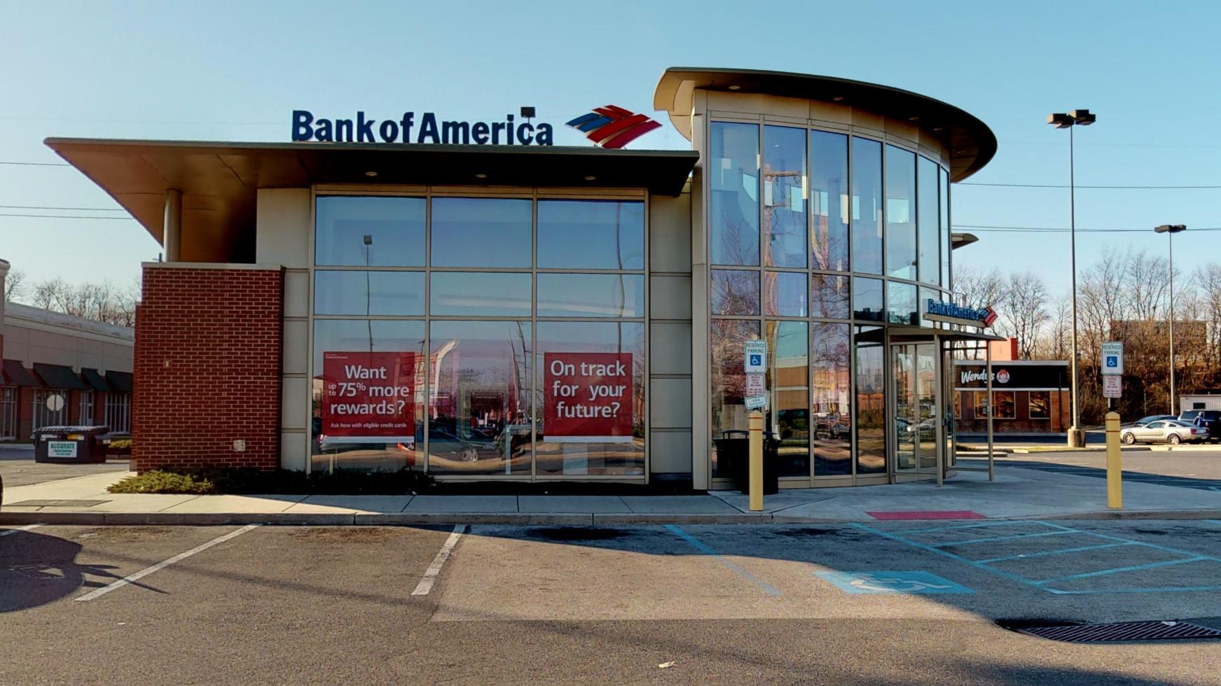 Bank of America financial center with drive-thru ATM | 2330 W Oregon Ave, Philadelphia, PA 19145
