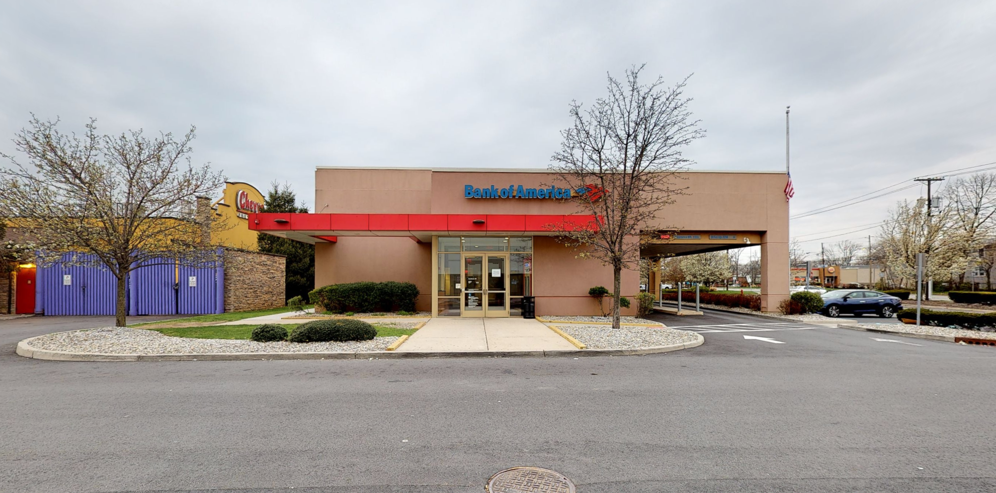 Bank of America financial center with drive-thru ATM | 1100 S Stiles St, Linden, NJ 07036