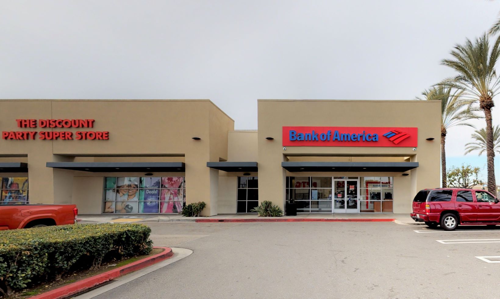 Bank of America financial center with walk-up ATM | 406 N Euclid St, Anaheim, CA 92801