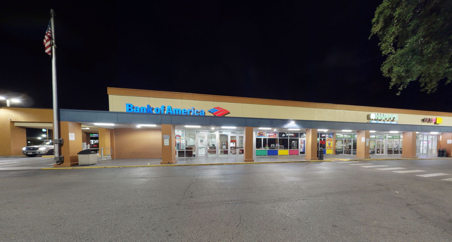 Bank of America financial center with drive-thru ATM | 5002 E 10th Ave, Tampa, FL 33619