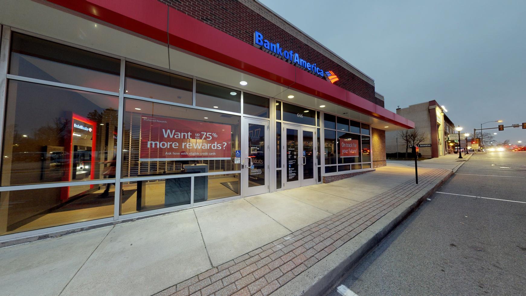 Bank of America financial center with walk-up ATM | 646 W Lancaster Ave, Bryn Mawr, PA 19010
