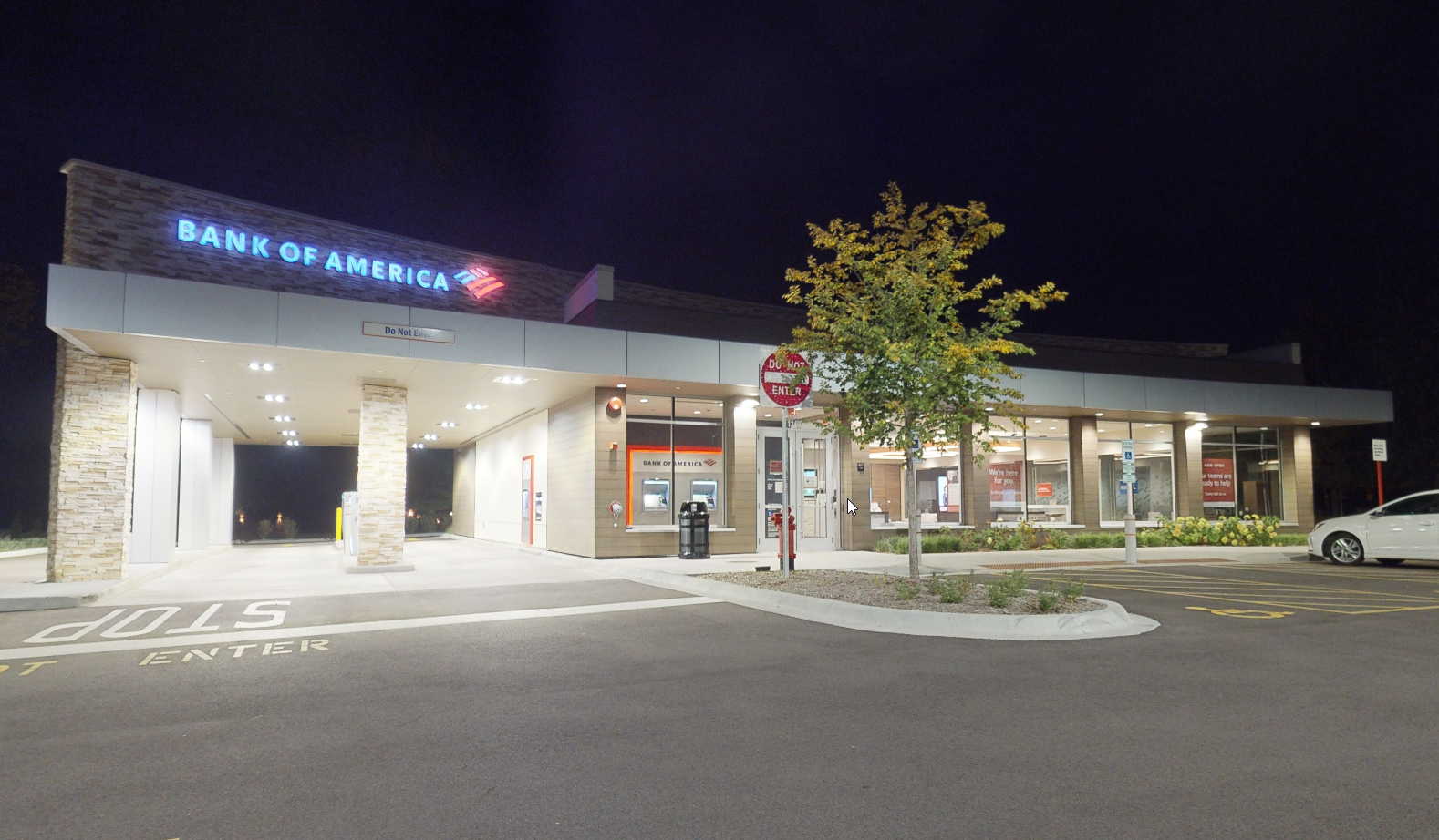 Bank of America financial center with drive-thru ATM | 1160 Shermer Rd, Northbrook, IL 60062
