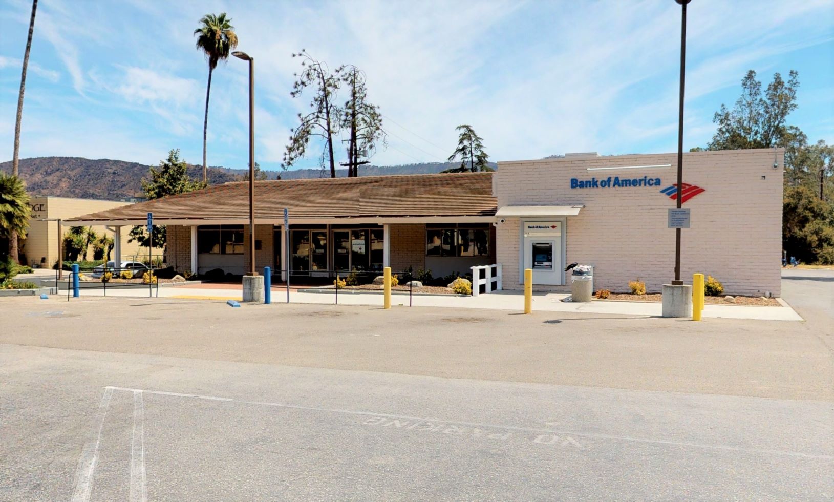 Bank of America in Ojai with Drive-Thru ATM | Ojai Valley