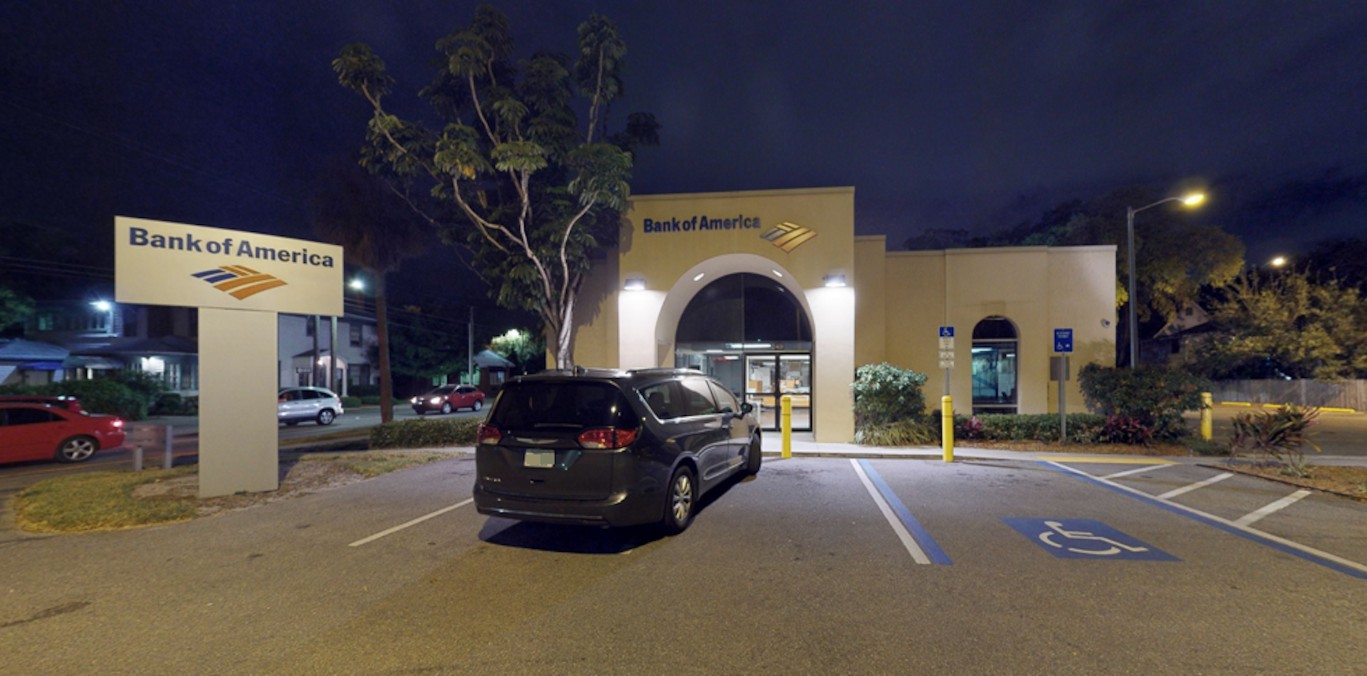 Bank of America financial center with drive-thru ATM | 249 S Hyde Park Ave, Tampa, FL 33606